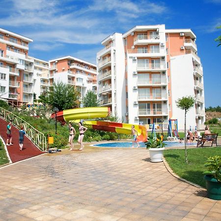 Crown And Imperial Apartments Sveti Vlas Ngoại thất bức ảnh