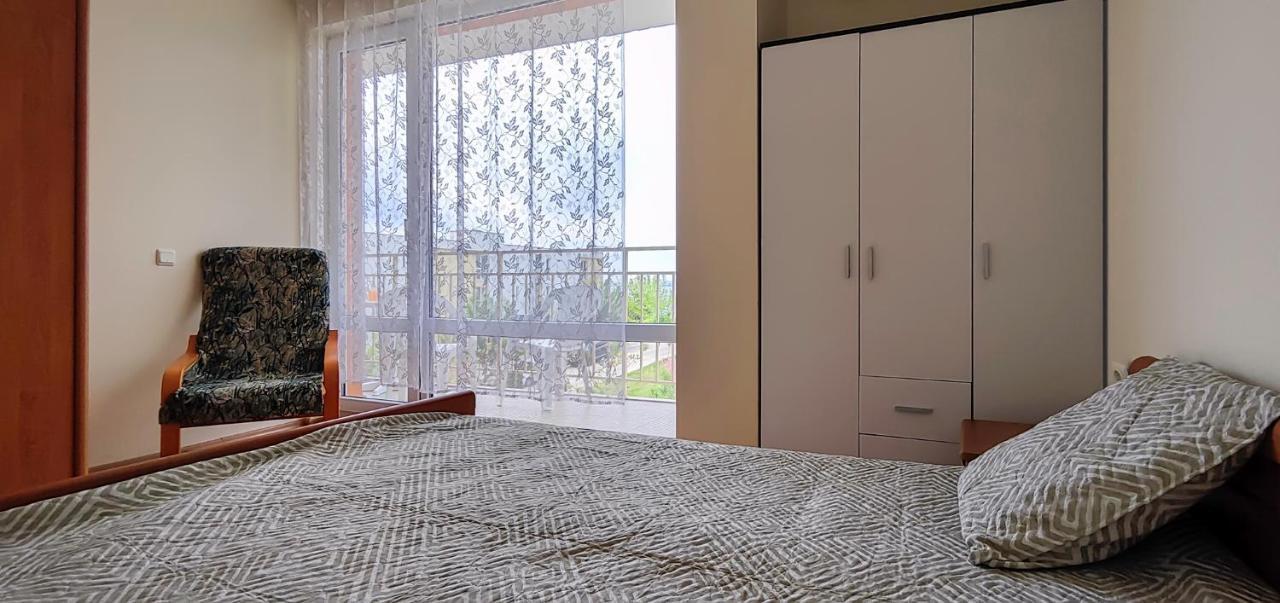 Crown And Imperial Apartments Sveti Vlas Ngoại thất bức ảnh