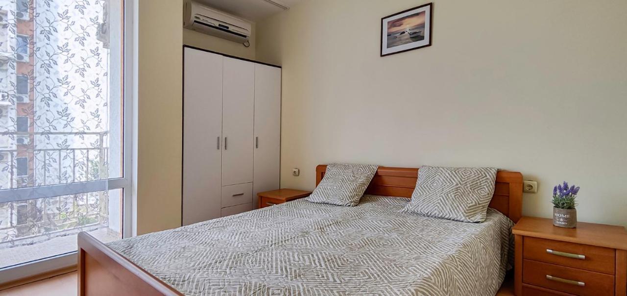 Crown And Imperial Apartments Sveti Vlas Ngoại thất bức ảnh