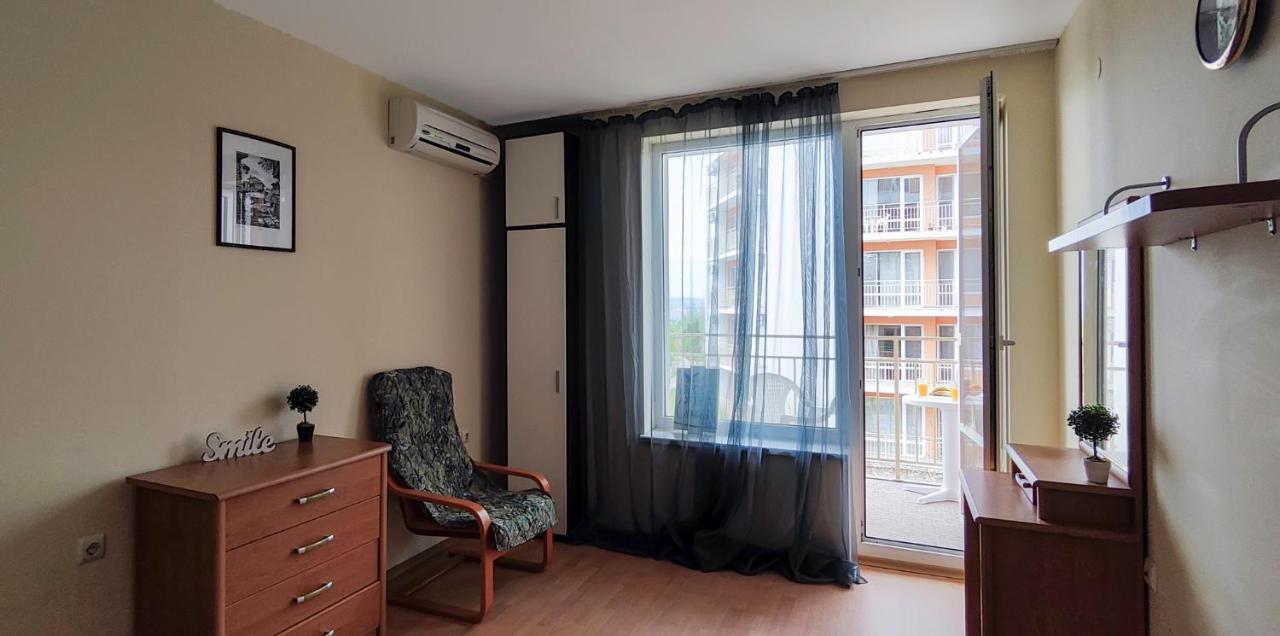 Crown And Imperial Apartments Sveti Vlas Ngoại thất bức ảnh