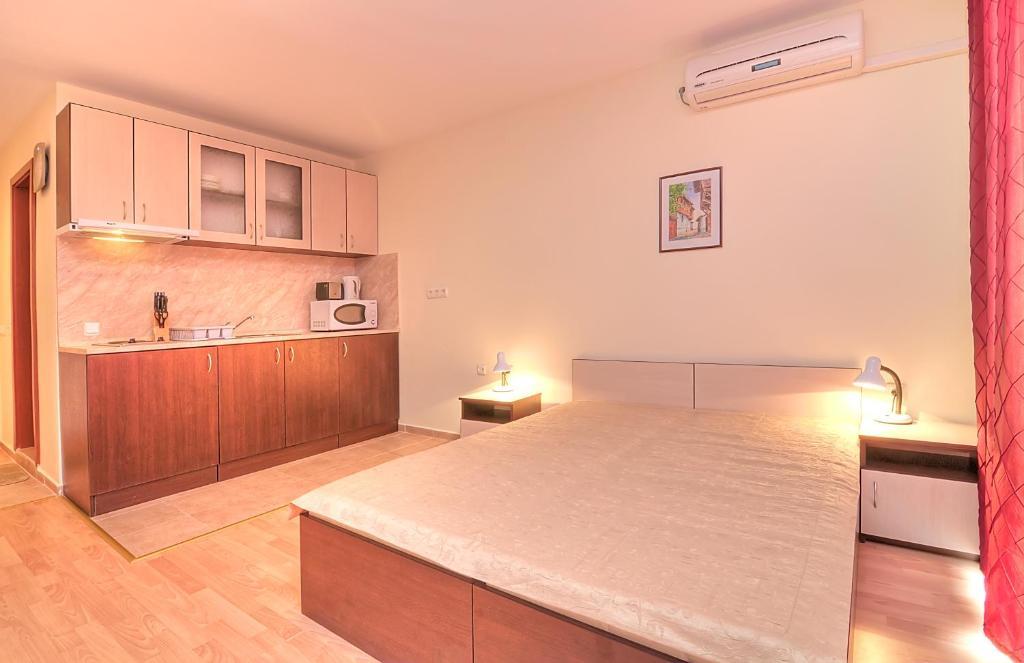 Crown And Imperial Apartments Sveti Vlas Phòng bức ảnh
