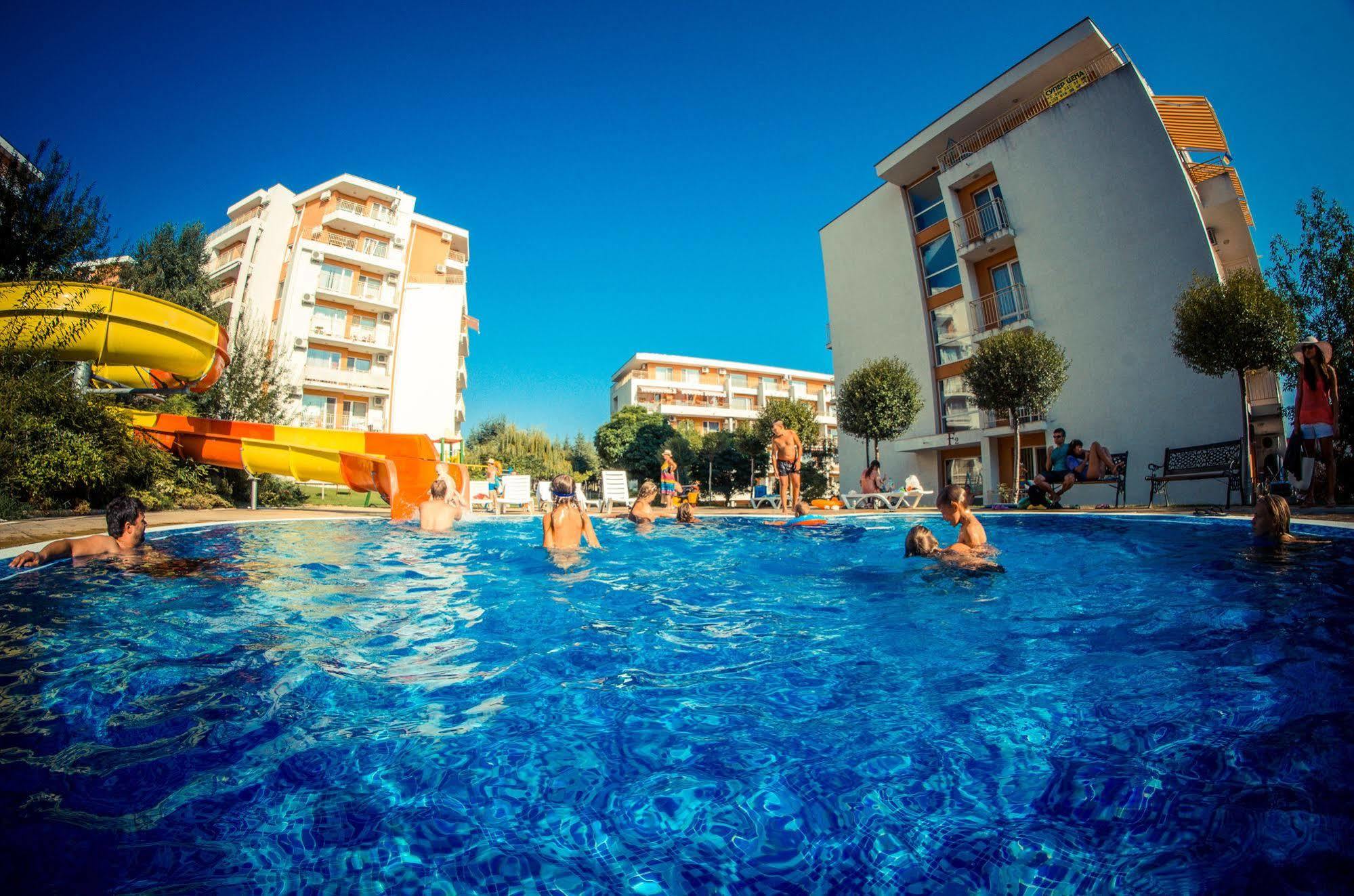 Crown And Imperial Apartments Sveti Vlas Ngoại thất bức ảnh