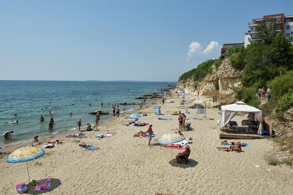 Crown And Imperial Apartments Sveti Vlas Ngoại thất bức ảnh